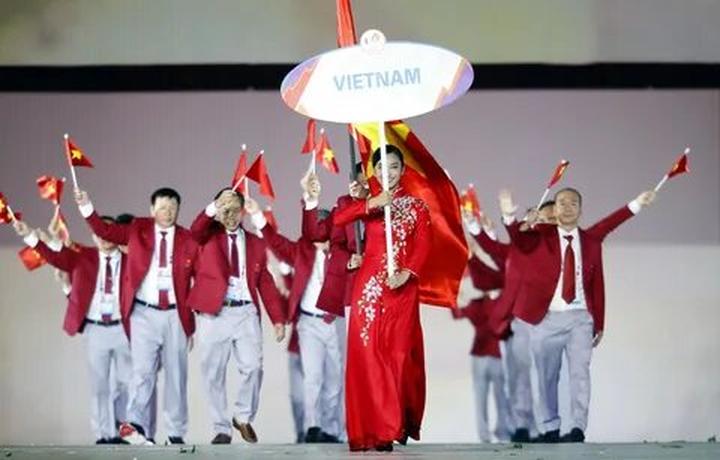 Xu hướng Phụ huynh “bắt trend”: Chọn: Hotspot Matrix tiết lộ bí quyết video viral